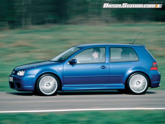 R32